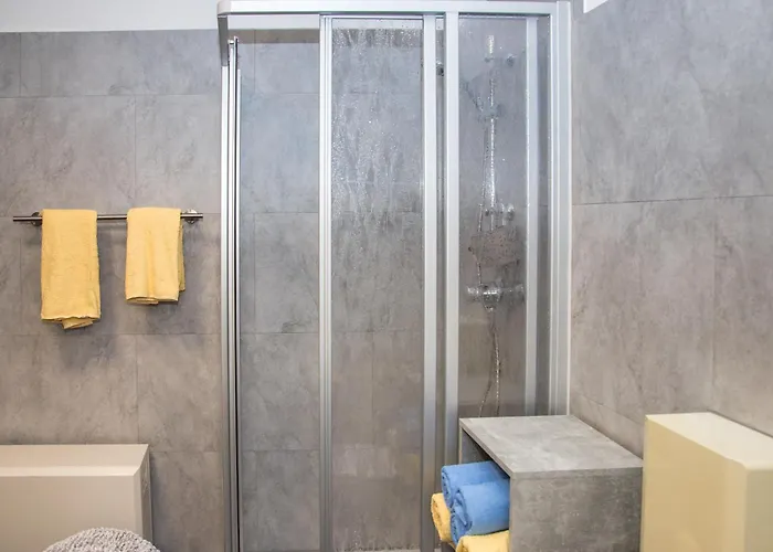 3 - Ferien & Monteur Maisonette In Magdeburg, H